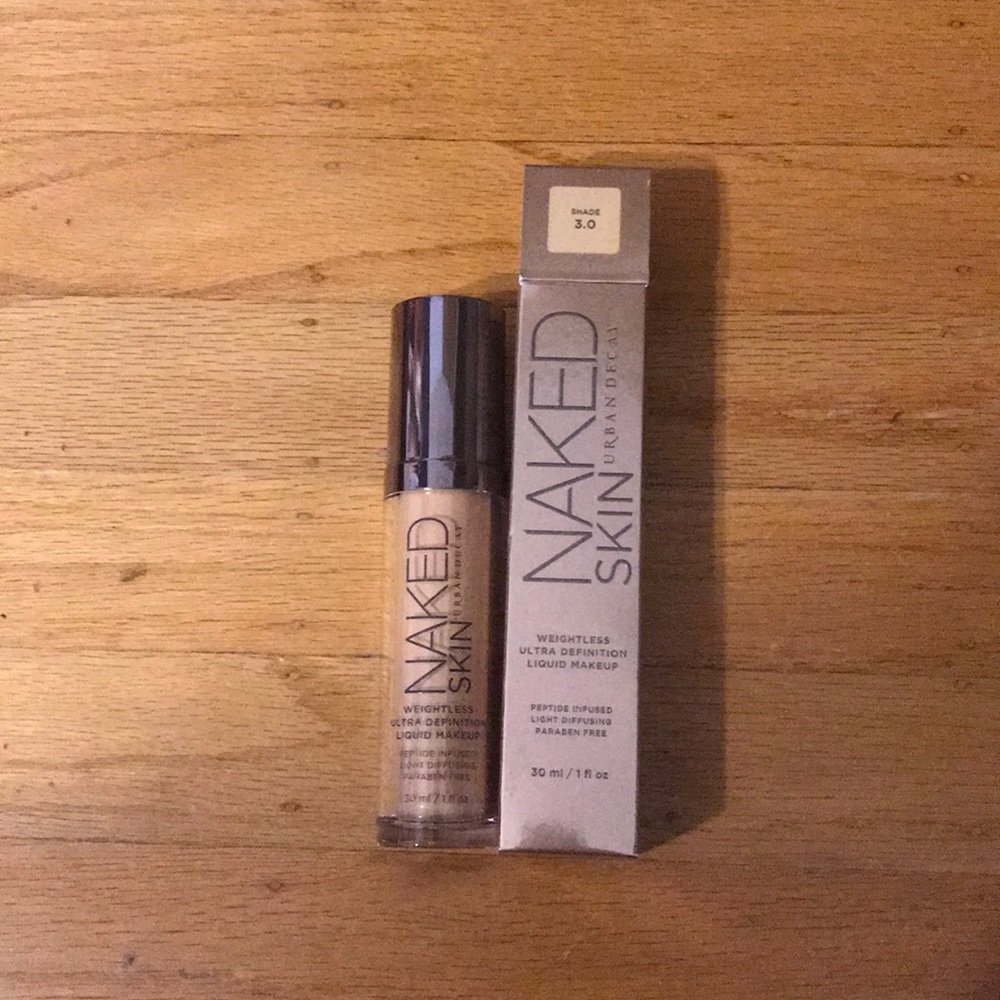 Urban Decay Naked Skin foundation 30ml /1 fl oz